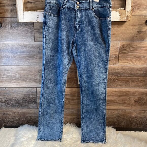 U-51 Ladies Acid Washed Jeans, Size 20, Blue - Picture 1 of 9
